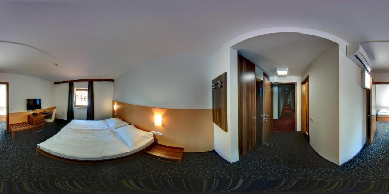 Domacija Vodnik & Apartments Cerklje na Gorenjskem Kültér fotó
