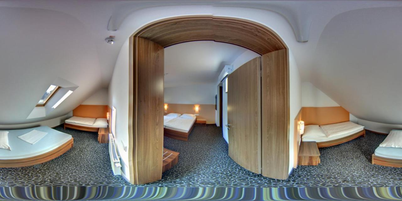 Domacija Vodnik & Apartments Cerklje na Gorenjskem Kültér fotó