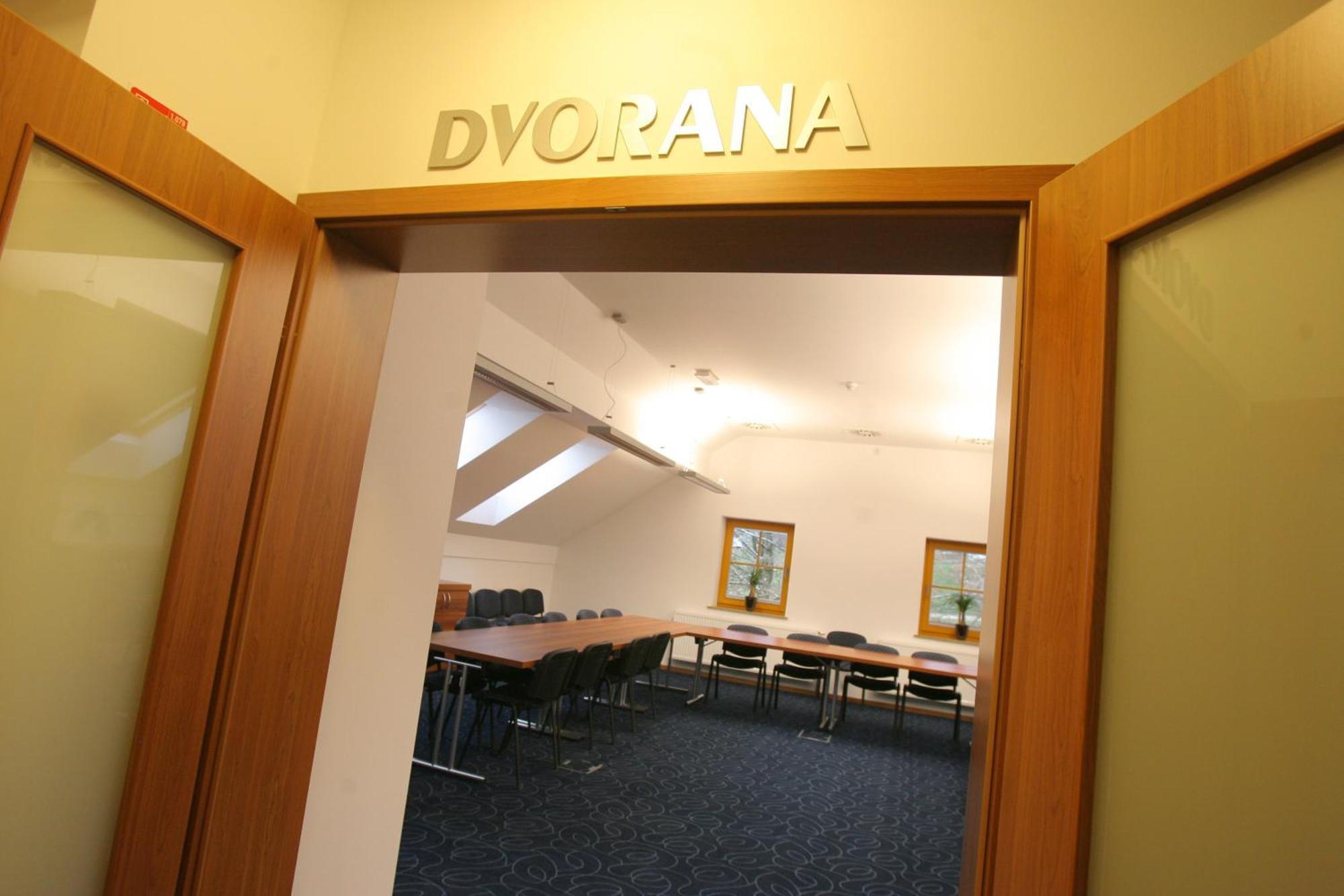 Domacija Vodnik & Apartments Cerklje na Gorenjskem Kültér fotó