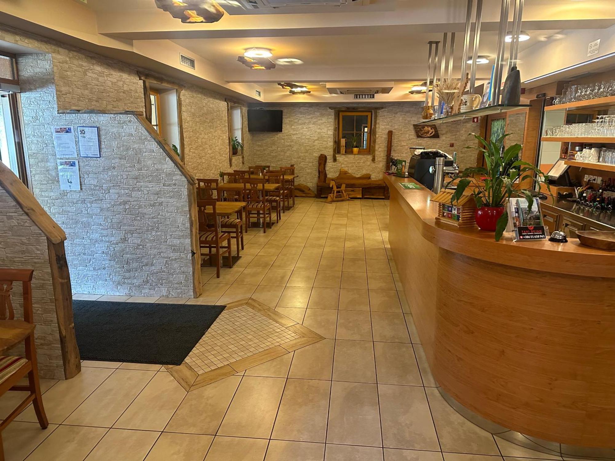 Domacija Vodnik & Apartments Cerklje na Gorenjskem Kültér fotó