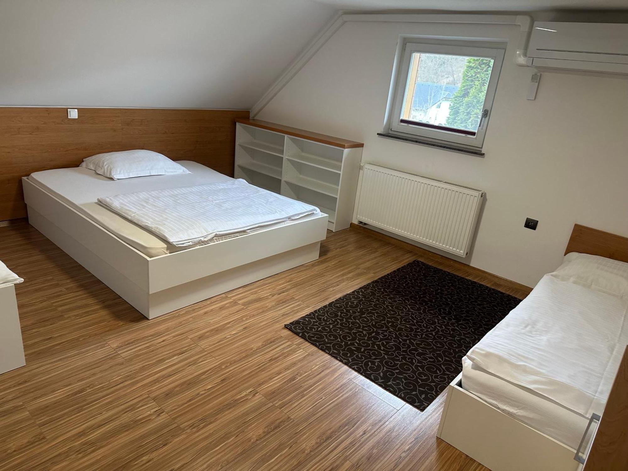 Domacija Vodnik & Apartments Cerklje na Gorenjskem Kültér fotó