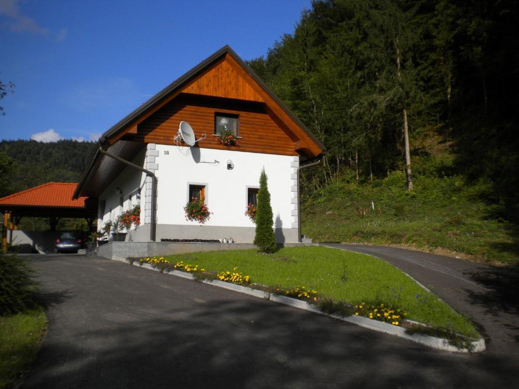 Domacija Vodnik & Apartments Cerklje na Gorenjskem Szoba fotó
