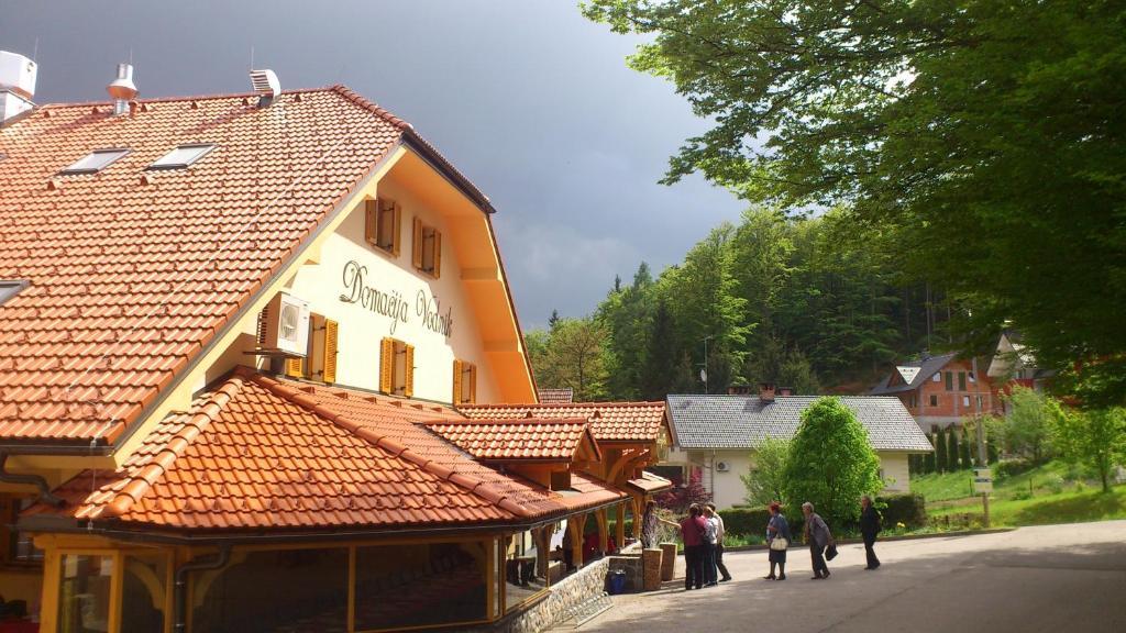 Domacija Vodnik & Apartments Cerklje na Gorenjskem Kültér fotó