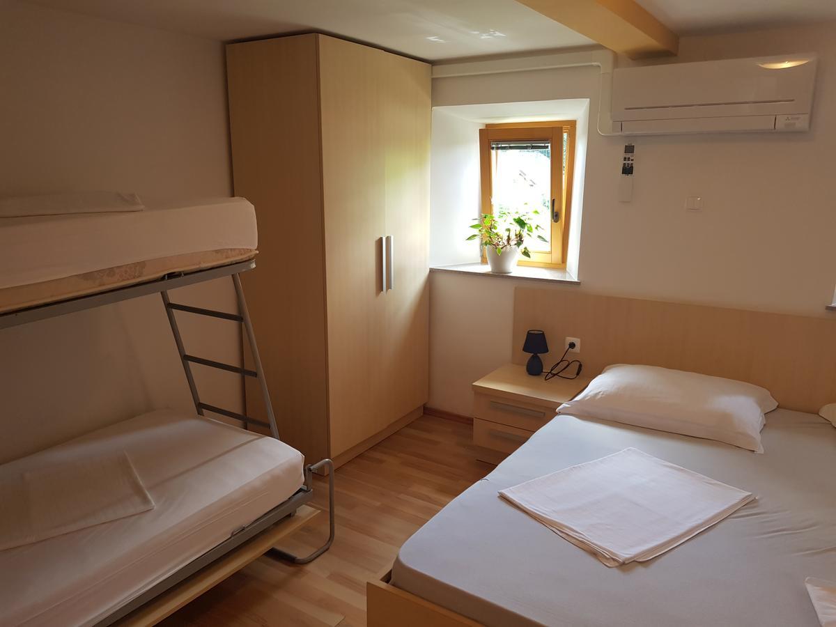 Domacija Vodnik & Apartments Cerklje na Gorenjskem Kültér fotó